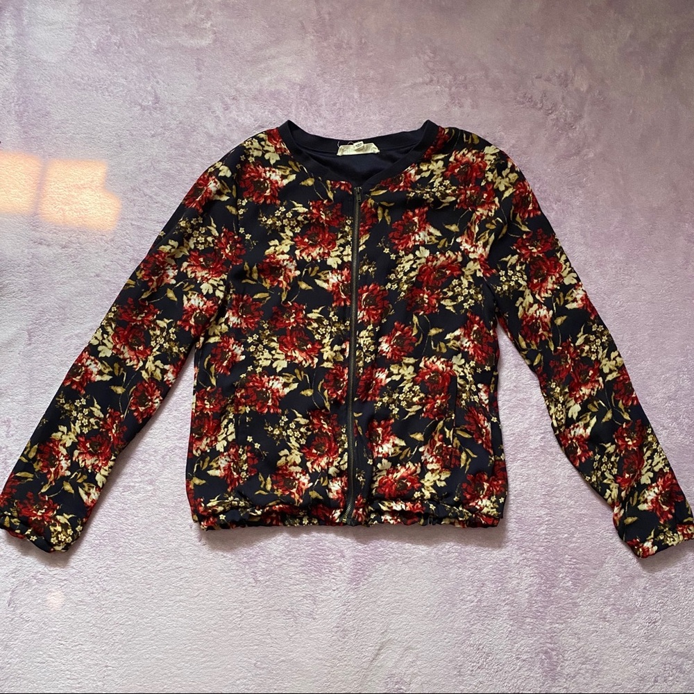 🍁5/$25 Floral Bomber Zip Up Jacket